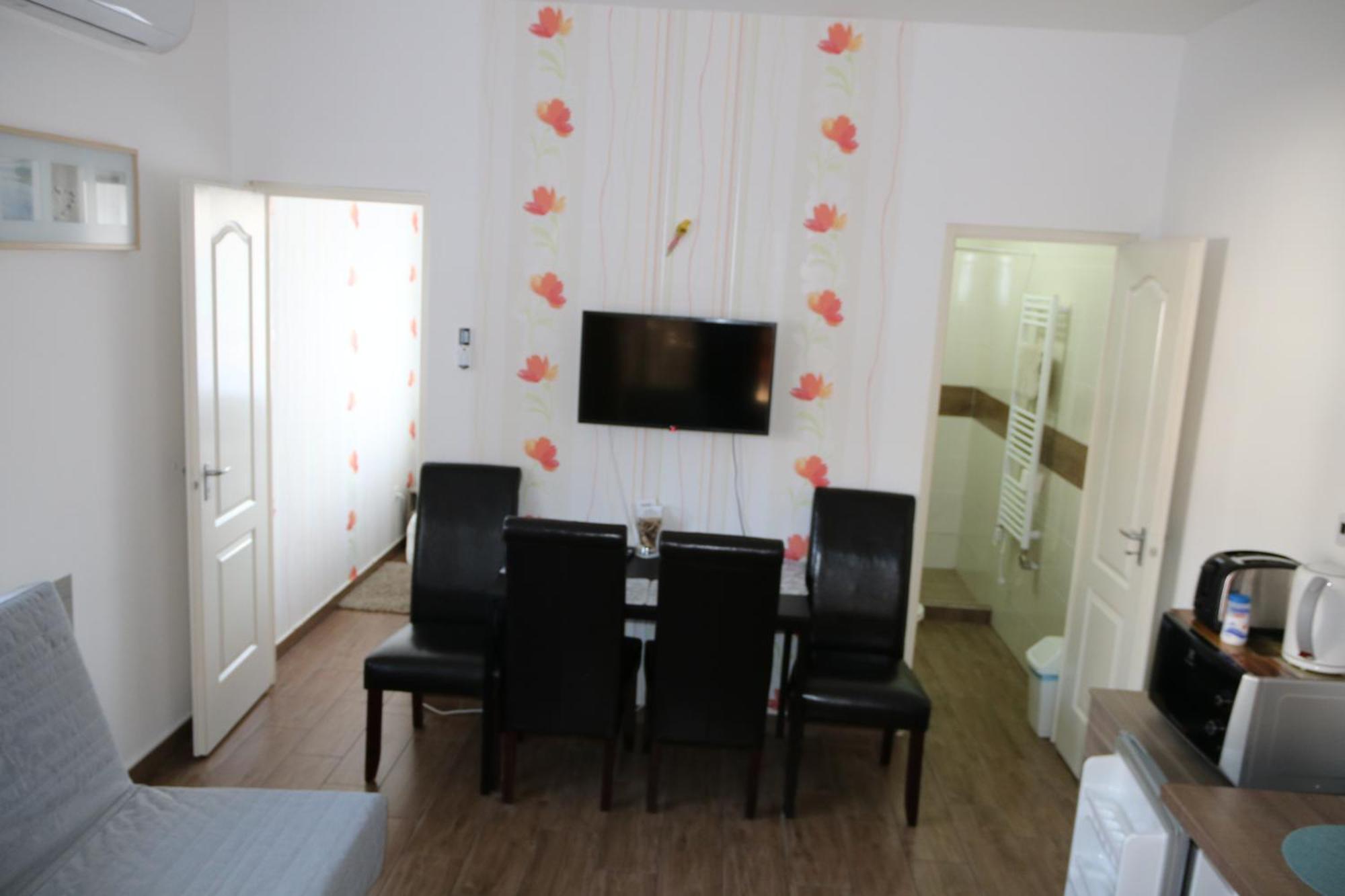 Ferienwohnung Hortobagyi Kemences Vendeghaz Exterior foto