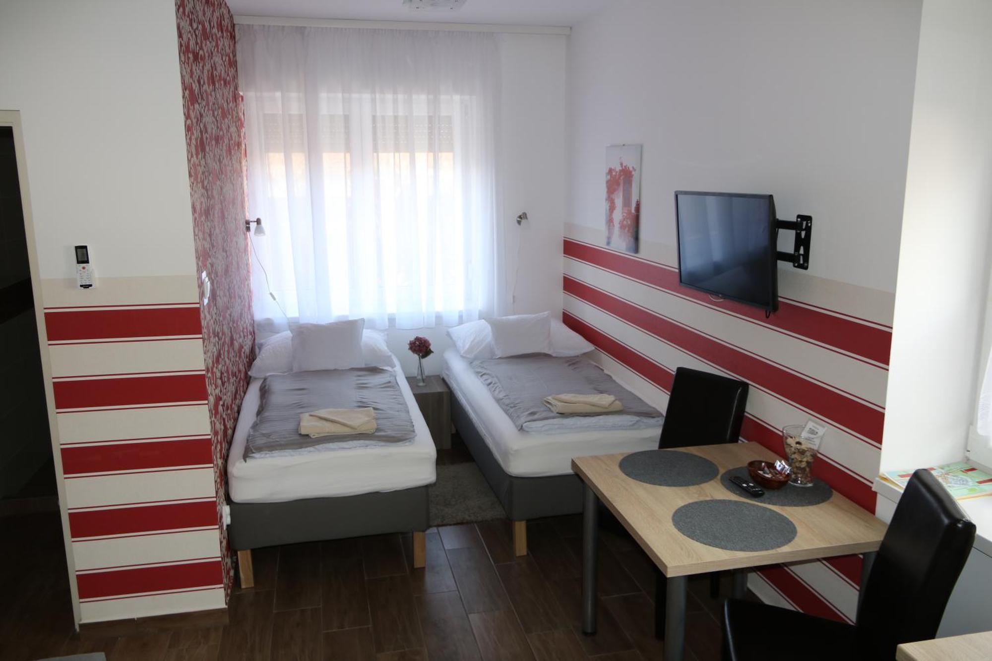 Ferienwohnung Hortobagyi Kemences Vendeghaz Exterior foto