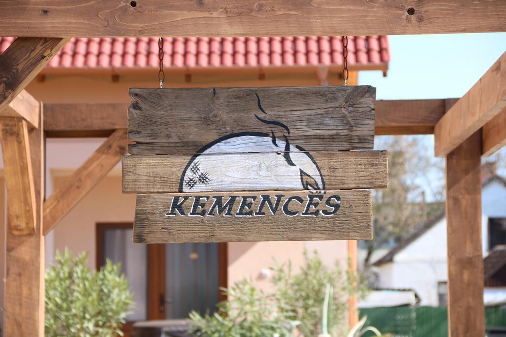 Ferienwohnung Hortobagyi Kemences Vendeghaz Exterior foto